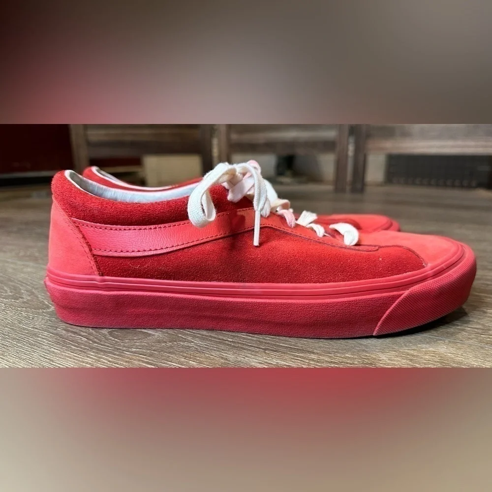 VANS Bold Ni LX Nubuck Suede Racing Red Chili Pepper Ultracush
